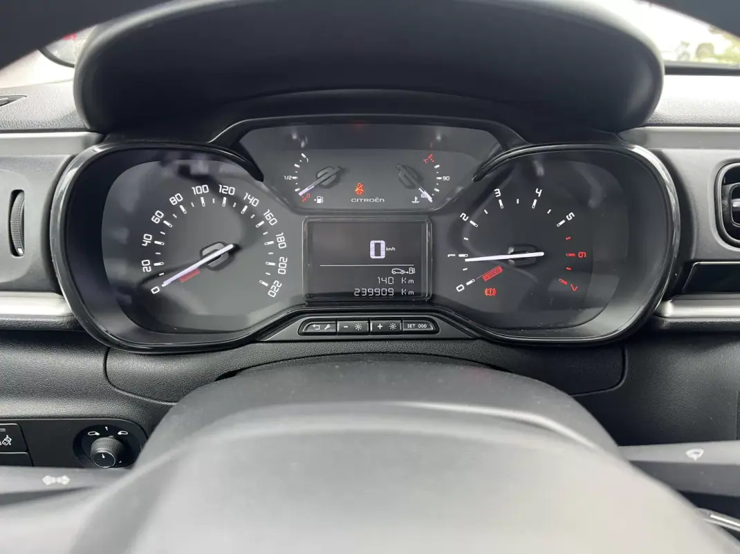 Citroën C3 2019 - 10499 EUR, 239875 km - AUTO.MOTO.pt - 239875km - foto 13 de 14