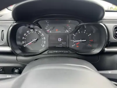 Citroën C3 2019 - 10499 EUR, 239875 km - AUTO.MOTO.pt - 239875km - foto 13 de 14