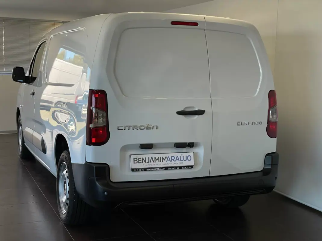 Citroën BERLINGO XL LONGA BLUEHDI 102 CV ECRÃ 3 LUG 2025 - 20990 EUR, 15876 km - AUTO.MOTO.pt - 15876km - foto 4 de 8