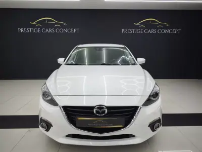 Mazda 3 2016 - 12450 EUR, 207205 km - AUTO.MOTO.pt - 207205km - foto 8 de 40