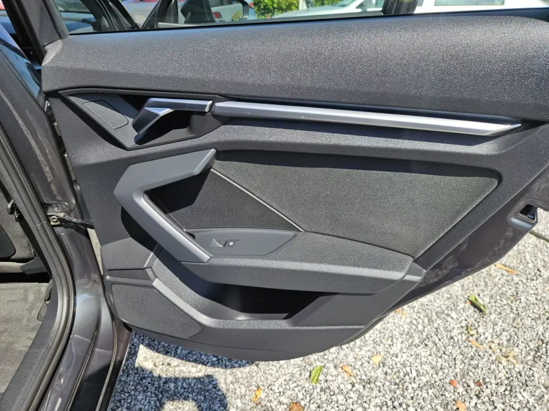 Audi A3 Sportback 2021 - 22900 EUR, 150000 km - 150000km - foto 35 de 42