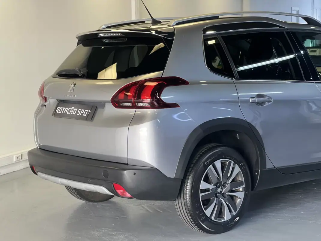 Peugeot 2008 2018 - 11990 EUR, 110000 km - 110000km - foto 34 de 36