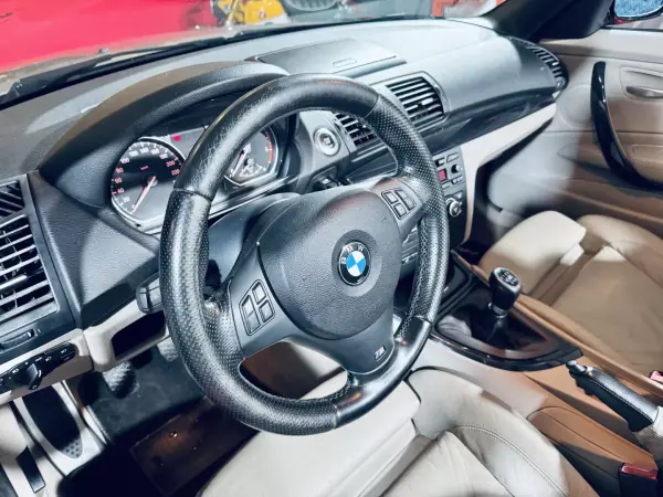 BMW 120 2009 - 15990 EUR, 211597 km - AUTO.MOTO.pt - 211597km - foto 36 de 44