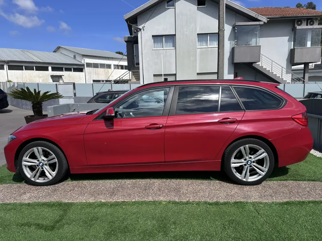 BMW 316 2012 - 12900 EUR, 175000 km - AUTO.MOTO.pt - 175000km - foto 17 de 20