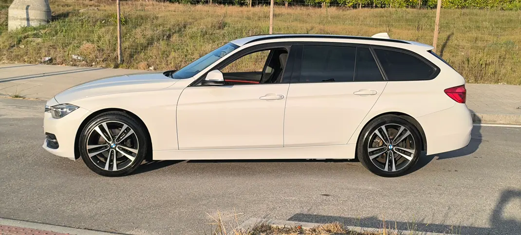 BMW 318 2019 - 19000 EUR, 130000 km - AUTO.MOTO.pt - 130000km - foto 1 de 12