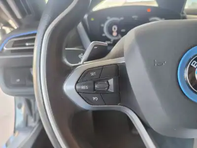 BMW i8 2017 - 65500 EUR, 96600 km - AUTO.MOTO.pt - 96600km - foto 28 de 38