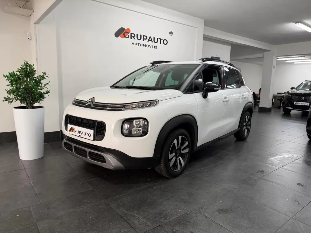 Citroën C3 Aircross 2019 - 10990 EUR, 99000 km - AUTO.MOTO.pt - 99000km - foto 1 de 18