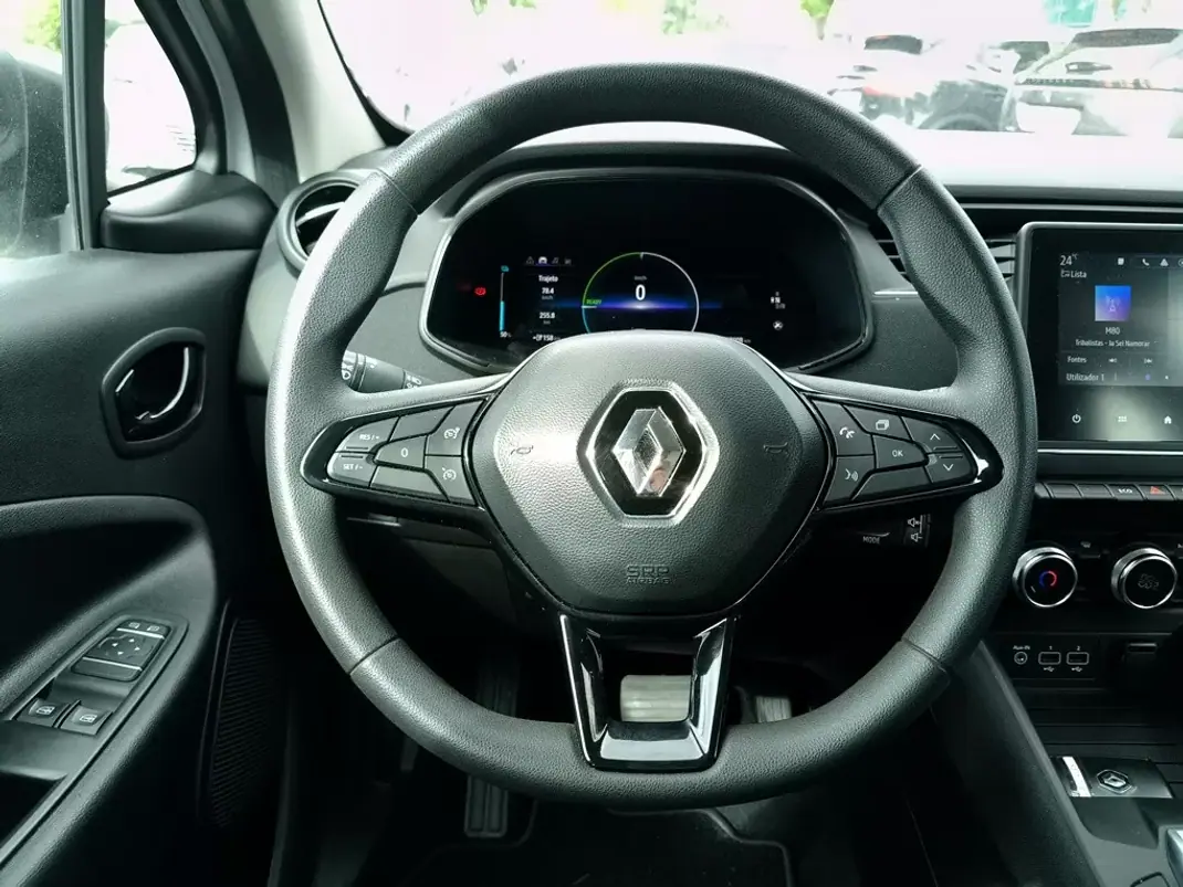 Renault Zoe 2023 - 19490 EUR, 56678 km - 56678km - foto 17 de 28