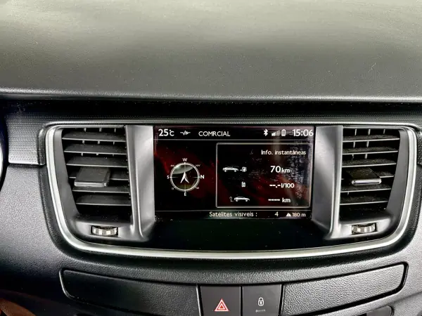 Peugeot 508 2012 - 9965 EUR, 221000 km - AUTO.MOTO.pt - 221000km - foto 19 de 32