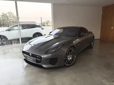 Jaguar F-Type 2018 - 46000 EUR, 64300 km - AUTO.MOTO.pt - 64300km - foto 42 de 135