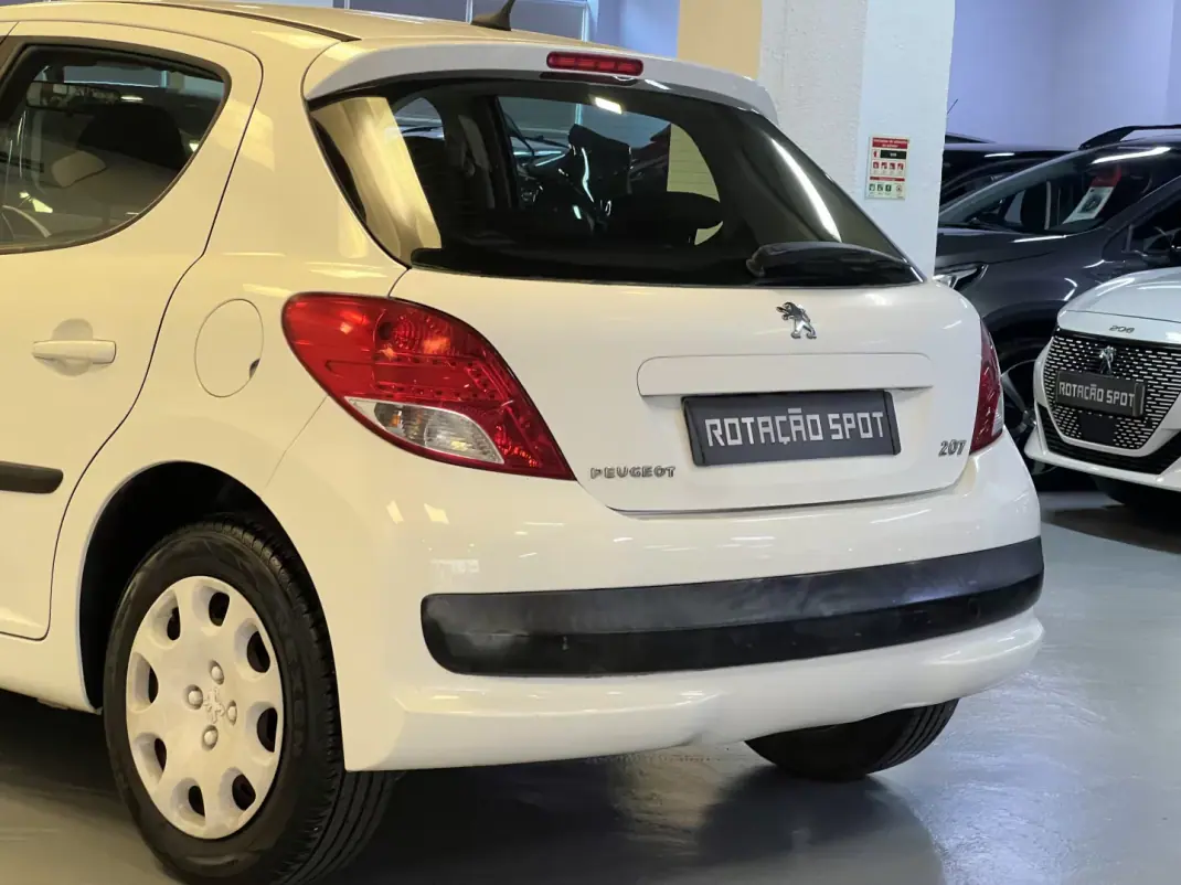 Peugeot 207 2010 - 6990 EUR, 125000 km - 125000km - foto 25 de 27