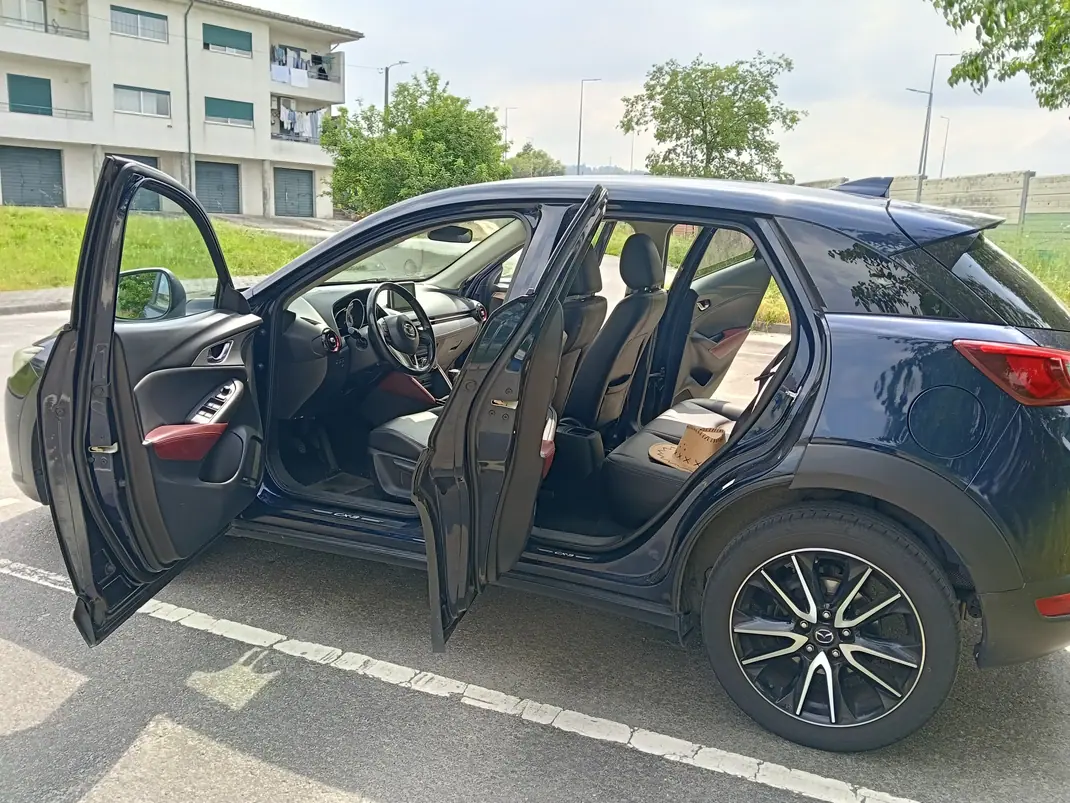Mazda CX-3 2016 - 12000 EUR, 161350 km - AUTO.MOTO.pt - 161350km - foto 3 de 12
