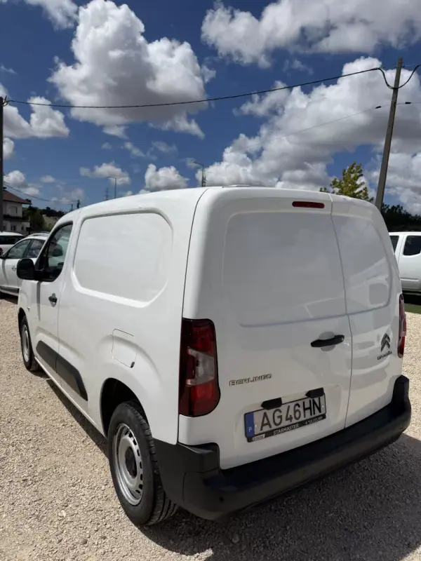 Citroën Berlingo 2021 - 10870 EUR, 166890 km - AUTO.MOTO.pt - 166890km - foto 6 de 16