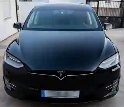 Tesla Model X 2017 - 32000 EUR, 153 km - 153km - foto 3 de 14