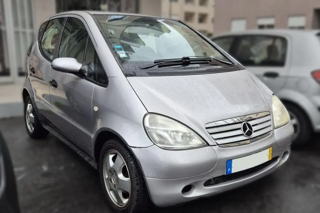Mercedes-Benz A 140 2001 - 2000 EUR, 180000 km - AUTO.MOTO.pt - 180000km - foto 1 de 6