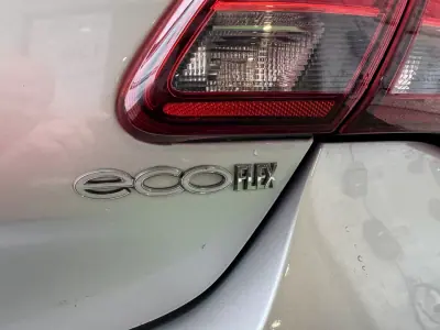 Opel Corsa 2017 - 9500 EUR, 121000 km - AUTO.MOTO.pt - 121000km - foto 23 de 31