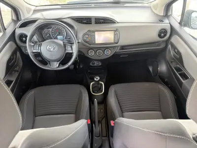 Toyota Yaris 2020 - 12990 EUR, 110000 km - AUTO.MOTO.pt - 110000km - foto 22 de 22