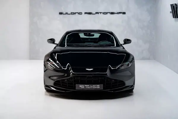 Aston Martin V8 Vantage Coupe 2019 - 144950 EUR, 31000 km - 31000km - foto 5 de 45