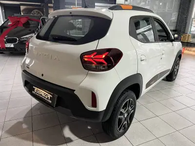 Dacia Spring 2023 - 11900 EUR, 66143 km - AUTO.MOTO.pt - 66143km - foto 4 de 21