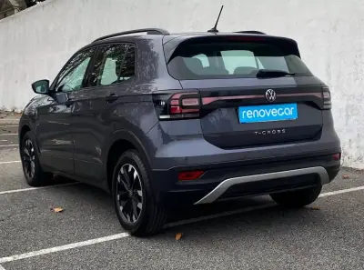 Volkswagen T-Cross 2022 - 17400 EUR, 99871 km - AUTO.MOTO.pt - 99871km - foto 2 de 20