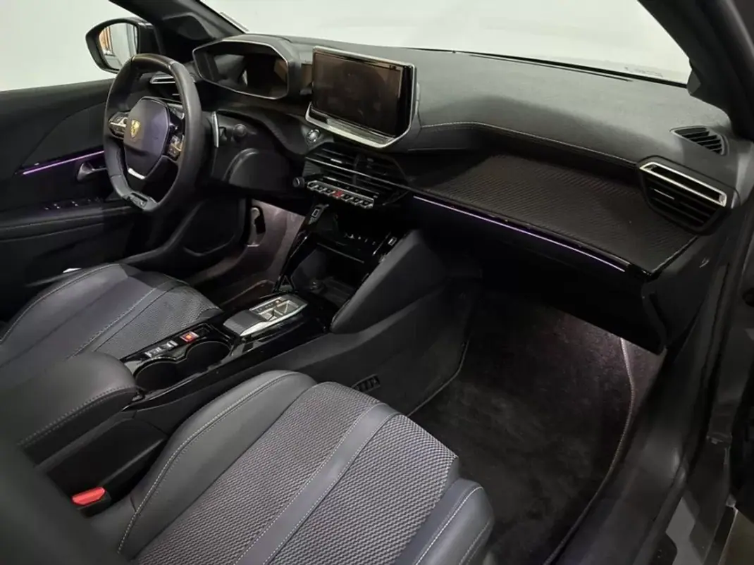 Peugeot 208 2025 - 23990 EUR, 32892 km - AUTO.MOTO.pt - 32892km - foto 14 de 20