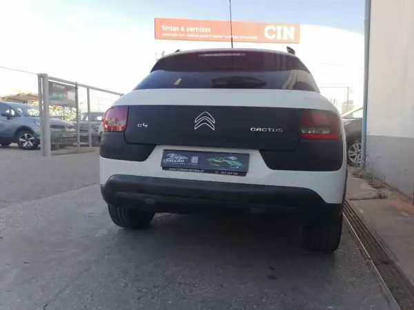 Citroën C4 Cactus 2016 - 8900 EUR, 130800 km - AUTO.MOTO.pt - 130800km - foto 15 de 17