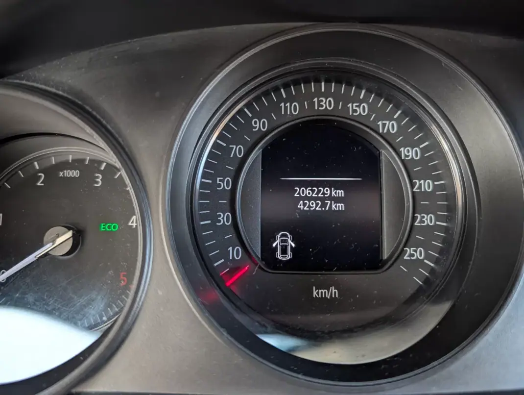 Renault Mégane Sport Tourer 2019 - 9500 EUR, 206229 km - 206229km - foto 18 de 21