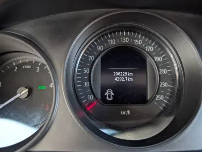 Renault Mégane Sport Tourer 2019 - 9500 EUR, 206229 km - 206229km - foto 18 de 21