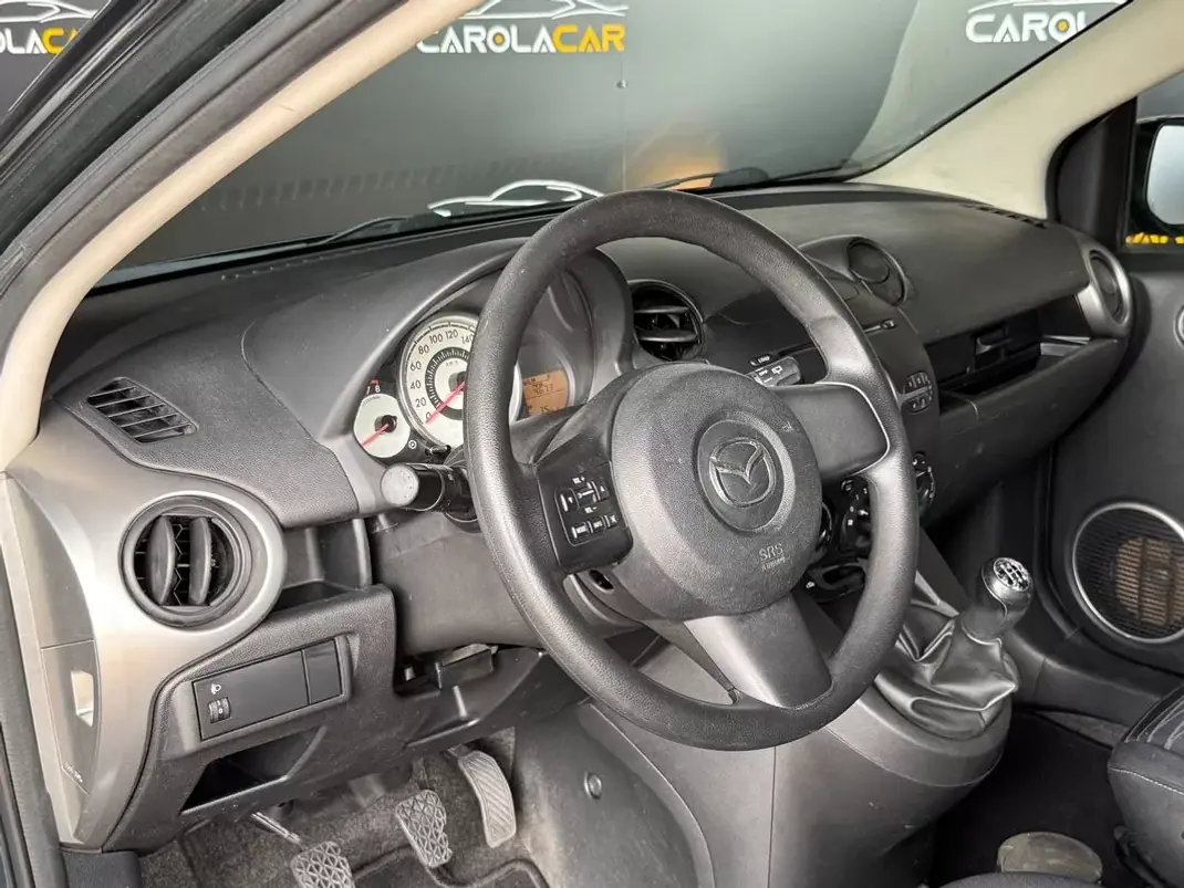 Mazda 2 2008 - 6450 EUR, 110000 km - AUTO.MOTO.pt - 110000km - foto 11 de 20