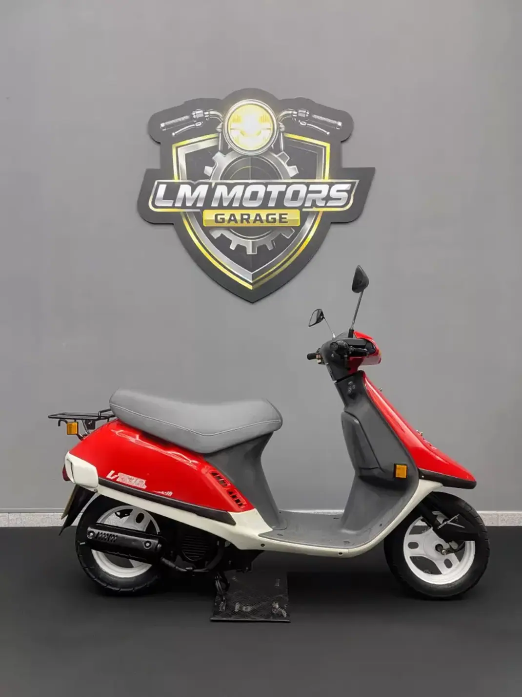 Honda 1990 - 1250 EUR, 5500 km - AUTO.MOTO.pt - 5500km - foto 1 de 15