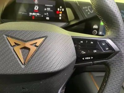 Cupra Born 2024 - 28450 EUR, 41000 km - AUTO.MOTO.pt - 41000km - foto 19 de 31