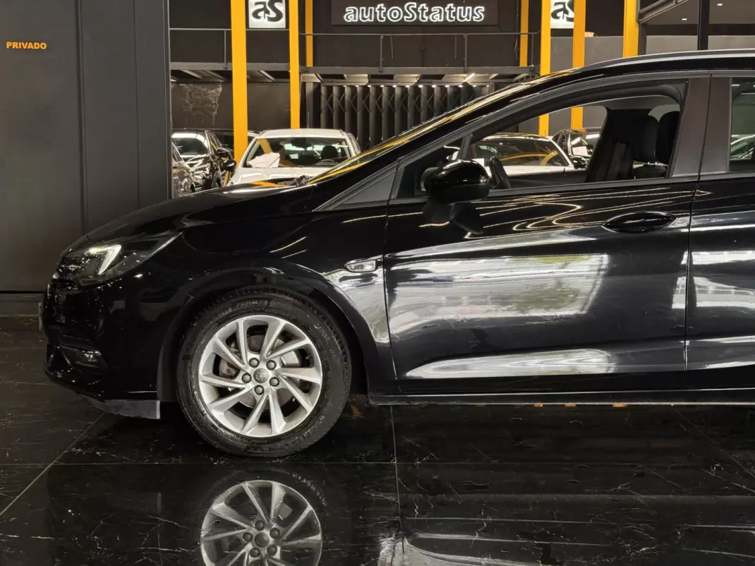 Opel Astra Sports Tourer 2022 - 15490 EUR, 84400 km - AUTO.MOTO.pt - 84400km - foto 8 de 34