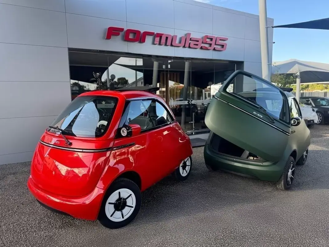 2025 - 13800 EUR, 20 km - AUTO.MOTO.pt - 20km - foto 1 de 23