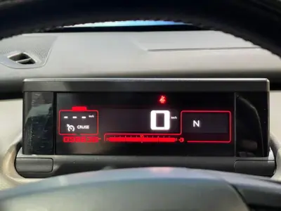 Citroën C4 Cactus 2017 - 10750 EUR, 58000 km - AUTO.MOTO.pt - 58000km - foto 28 de 37