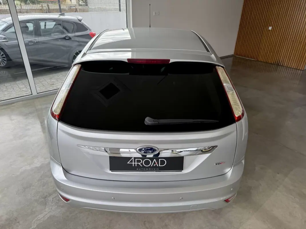 Ford Focus 2008 - 6250 EUR, 241000 km - AUTO.MOTO.pt - 241000km - foto 15 de 60