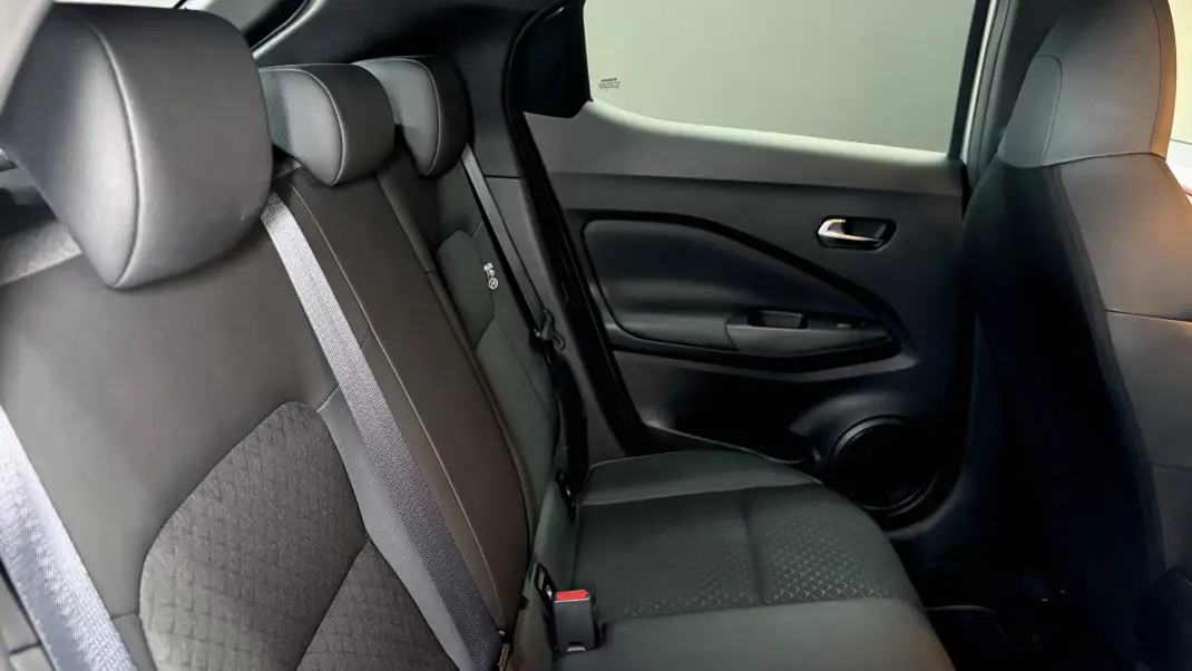 Nissan Juke 2025 - 21470 EUR, 27000 km - AUTO.MOTO.pt - 27000km - foto 42 de 43