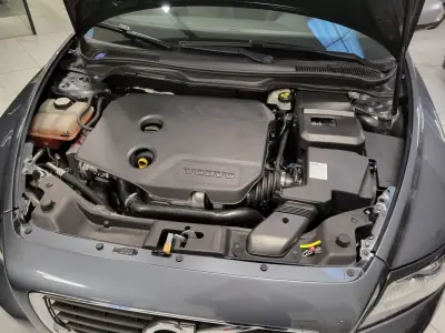 Volvo V50 2012 - 8950 EUR, 155400 km - AUTO.MOTO.pt - 155400km - foto 26 de 27