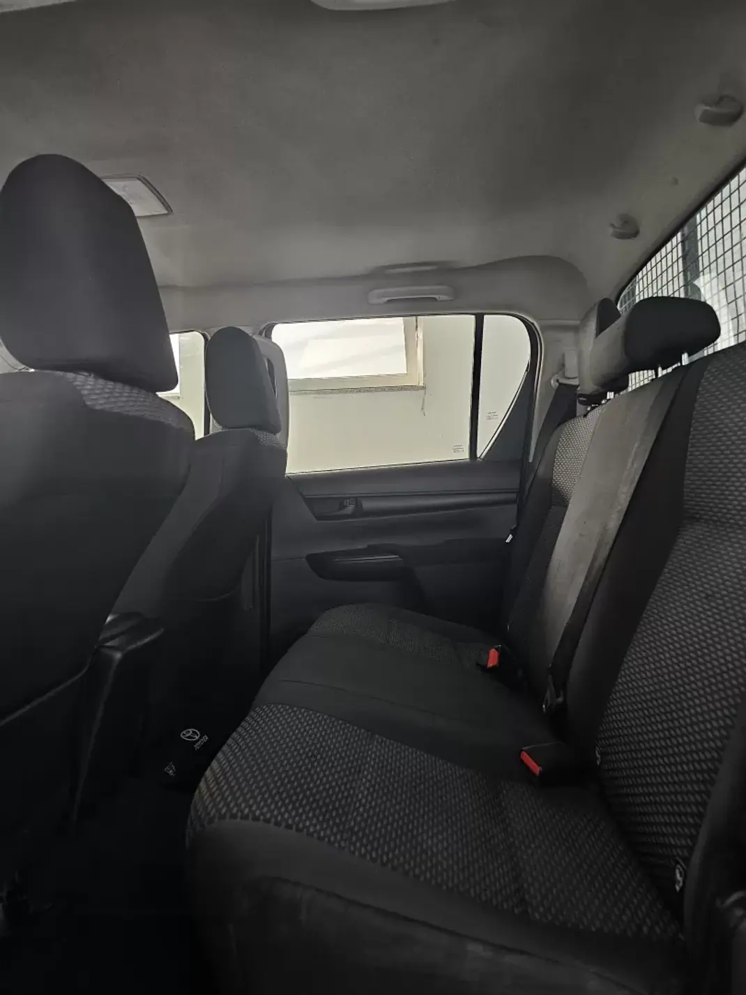 Toyota Hilux 2020 - 27950 EUR, 285523 km - AUTO.MOTO.pt - 285523km - foto 50 de 68