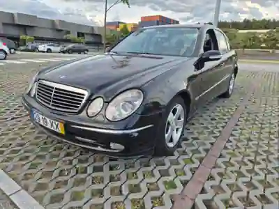 Mercedes-Benz E 220 2003