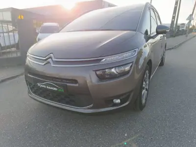 Citroën C4 Picasso 2016 - 13500 EUR, 148000 km - AUTO.MOTO.pt - 148000km - foto 9 de 28