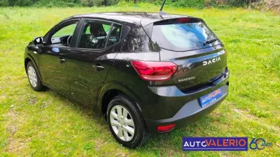 Dacia Sandero 2023 - 14950 EUR, 69650 km - 69650km - foto 3 de 32