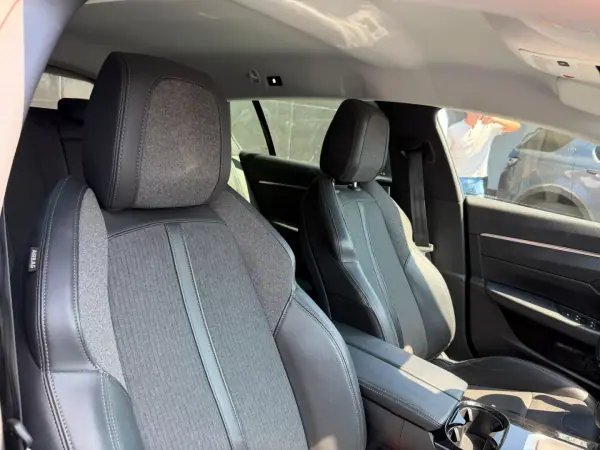 Peugeot 508 SW 2019 - 16900 EUR, 153000 km - AUTO.MOTO.pt - 153000km - foto 14 de 15