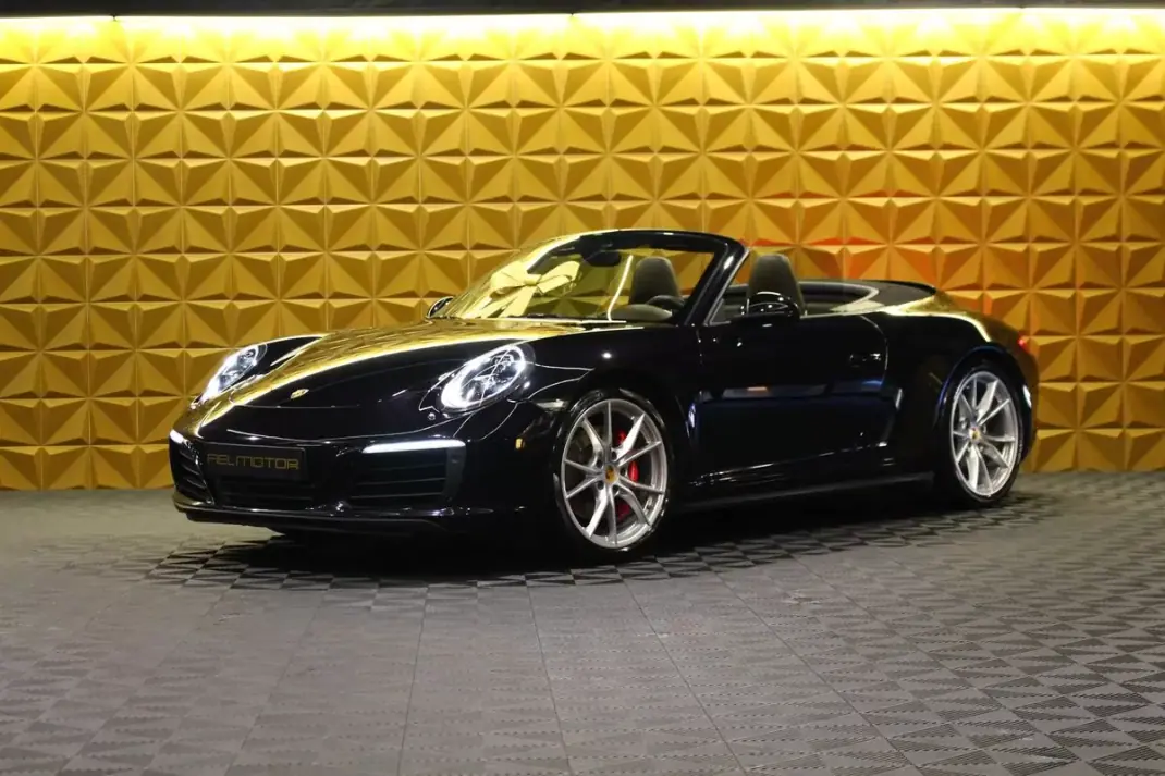 Porsche 991 2017 - 119000 EUR, 75000 km - AUTO.MOTO.pt - 75000km - foto 1 de 34