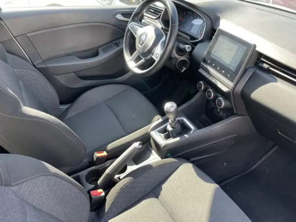 Renault Clio 2021 - 14750 EUR, 70347 km - AUTO.MOTO.pt - 70347km - foto 8 de 9