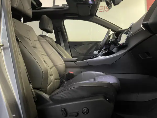 DS DS7 Crossback 2020 - 28500 EUR, 36000 km - AUTO.MOTO.pt - 36000km - foto 17 de 43