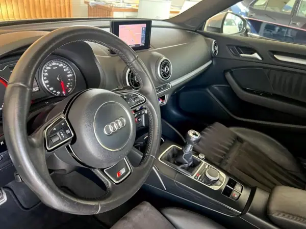Audi A3 Cabrio 2015 - 17500 EUR, 150000 km - AUTO.MOTO.pt - 150000km - foto 57 de 60