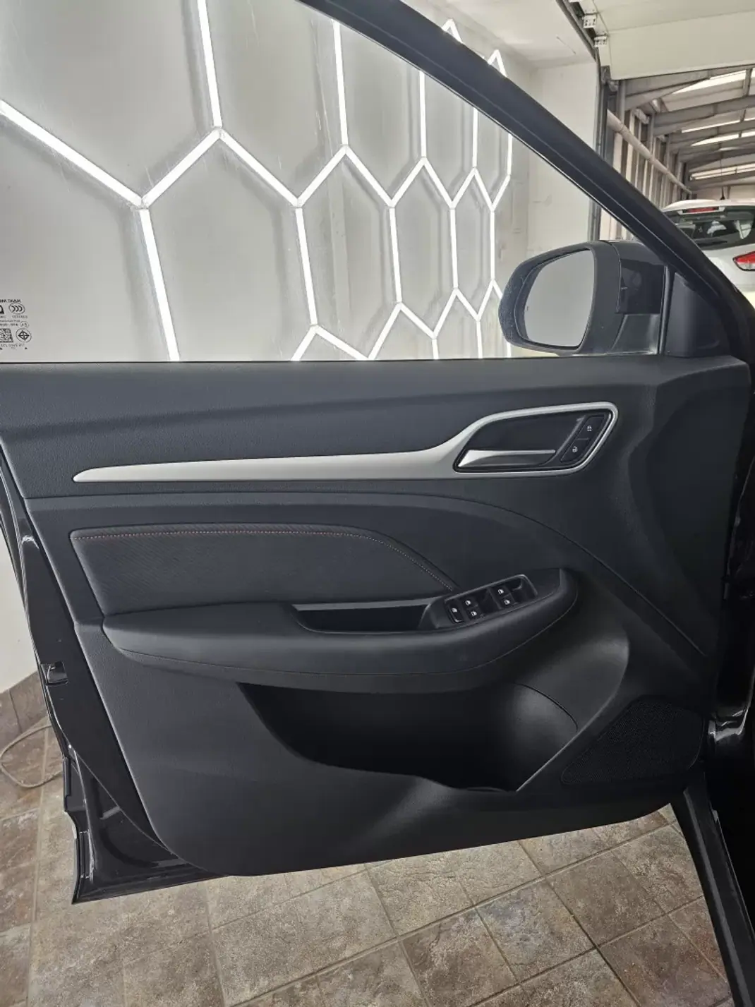 MG ZS 2025 - 23500 EUR, 20197 km - AUTO.MOTO.pt - 20197km - foto 32 de 41