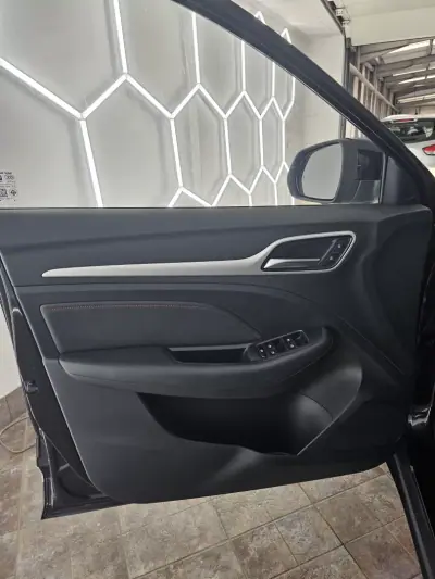 MG ZS 2025 - 23500 EUR, 20197 km - AUTO.MOTO.pt - 20197km - foto 32 de 41