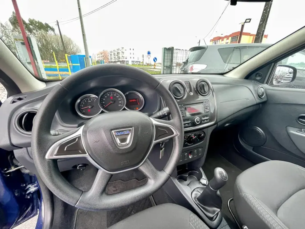 Dacia Sandero 2019 - 10950 EUR, 53499 km - AUTO.MOTO.pt - 53499km - foto 17 de 26