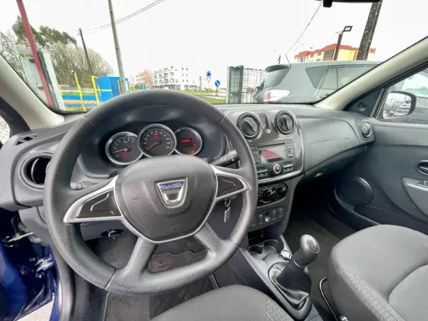 Dacia Sandero 2019 - 10500 EUR, 53499 km - AUTO.MOTO.pt - 53499km - foto 17 de 26